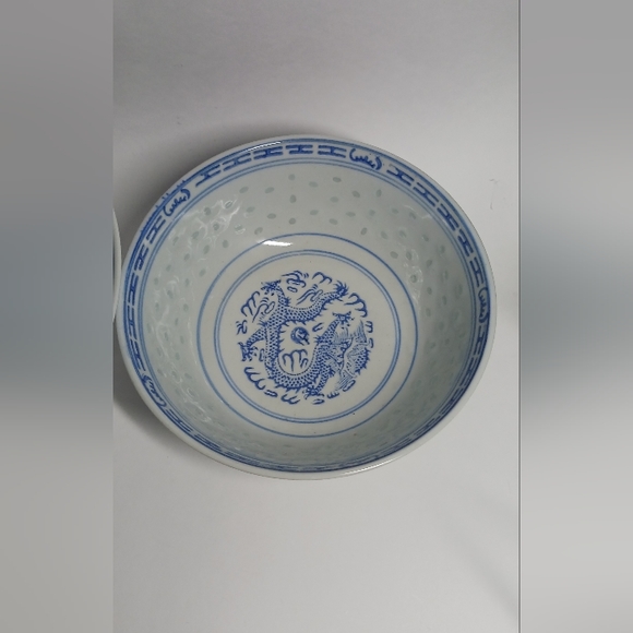 2 Vintage Rice Eyes Salad Bowls Dragon & Flower Pattern Blue & White - Picture 3 of 7